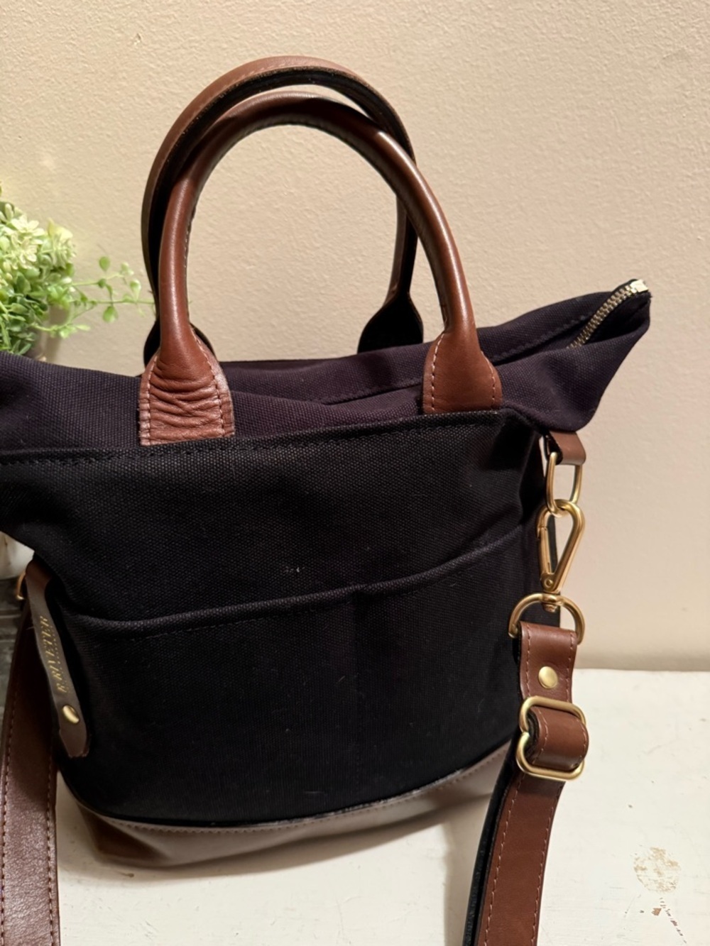 R. Riveter Otto Carry All Shoulder Bag Canvas Leather Trim Top Handle & Pouch